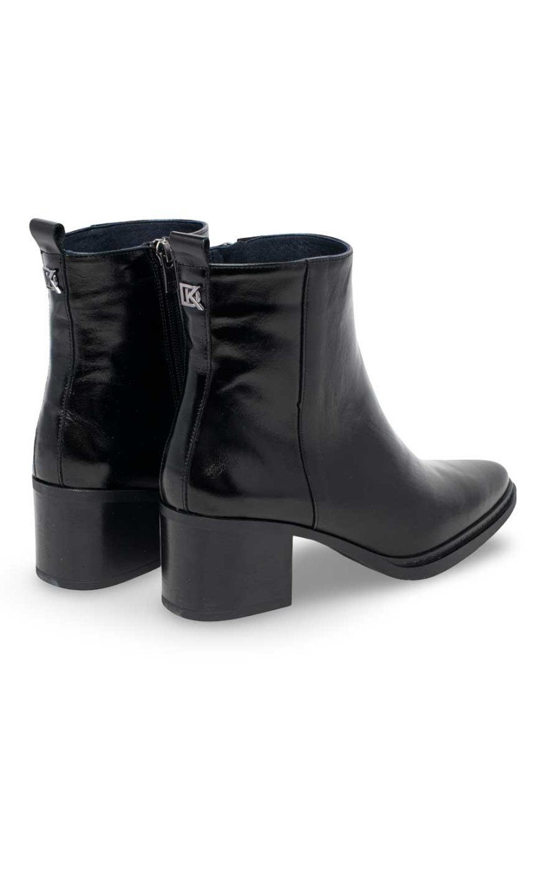 Dorking-D9822